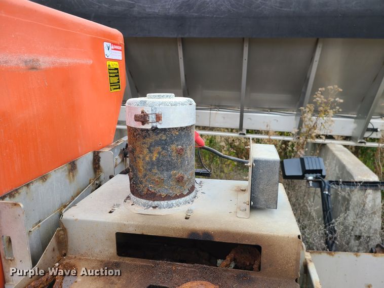 image for item DN5734 Swenson  spreader