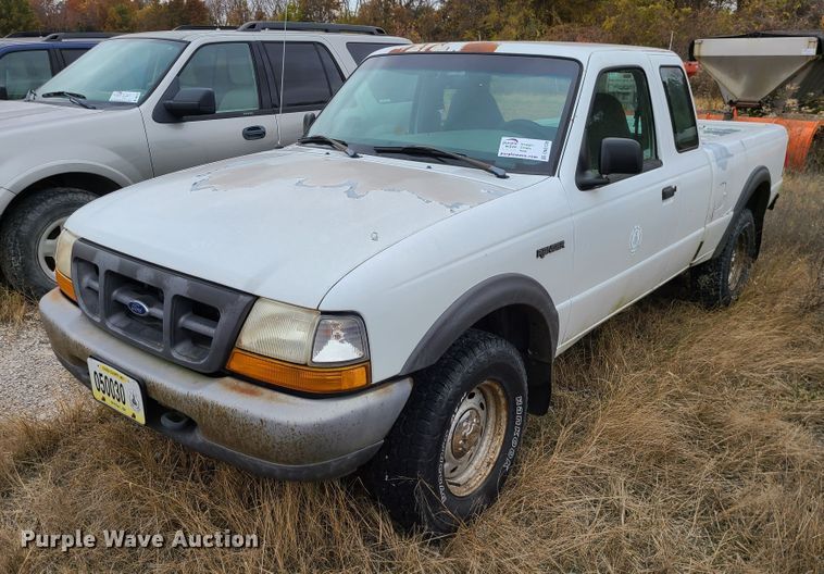image for item DN5736 1999 Ford Ranger  SuperCab pickup truck