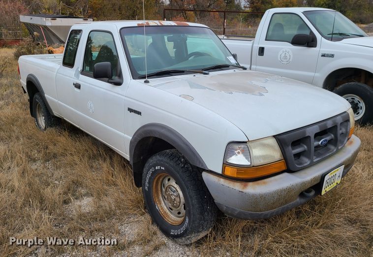 image for item DN5736 1999 Ford Ranger  SuperCab pickup truck