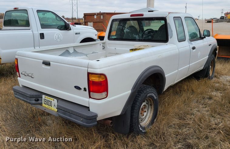 image for item DN5736 1999 Ford Ranger  SuperCab pickup truck