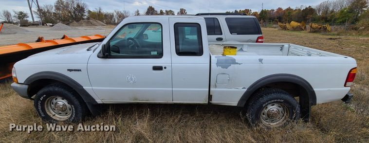 image for item DN5736 1999 Ford Ranger  SuperCab pickup truck