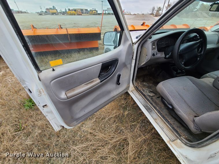 image for item DN5736 1999 Ford Ranger  SuperCab pickup truck