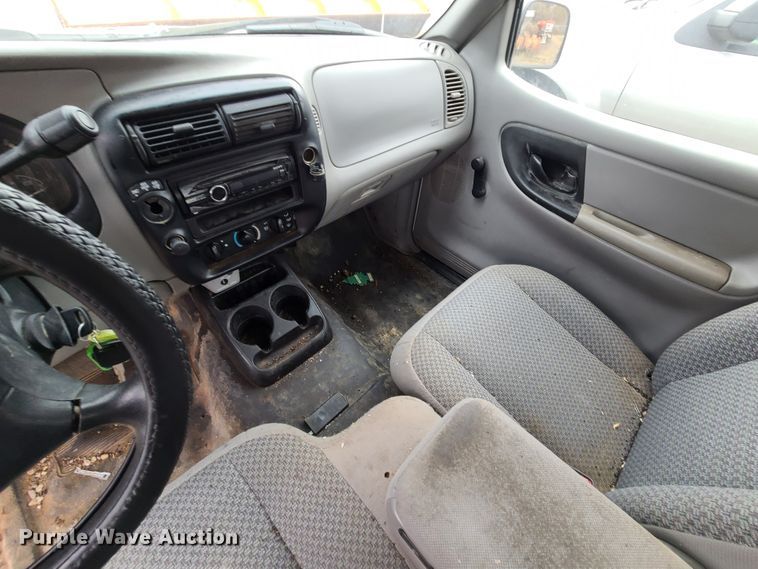 image for item DN5736 1999 Ford Ranger  SuperCab pickup truck