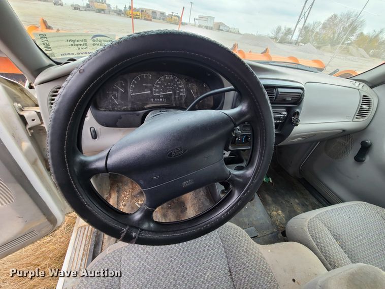 image for item DN5736 1999 Ford Ranger  SuperCab pickup truck