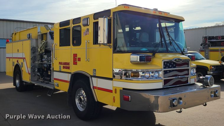 image for item DN5741 2007 Pierce Quantum  pumper fire truck