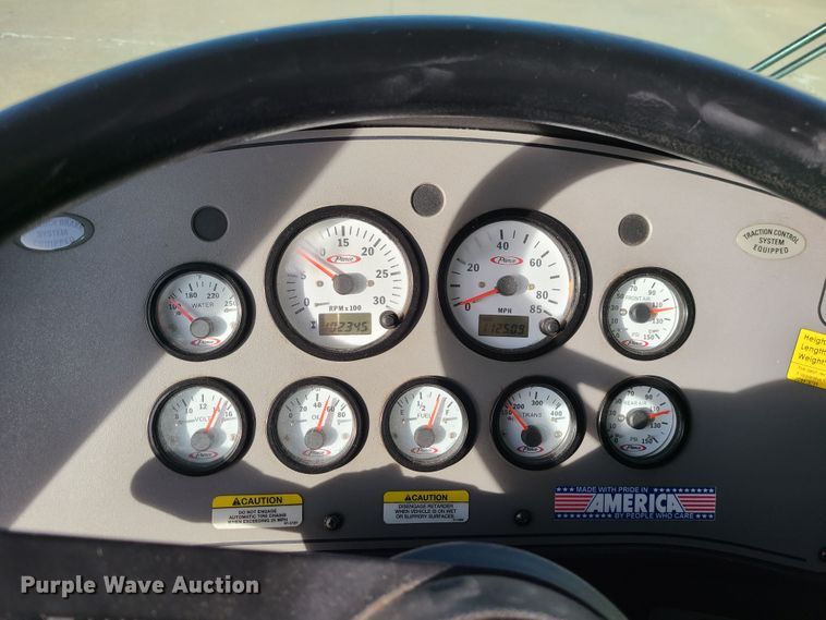 image for item DN5741 2007 Pierce Quantum  pumper fire truck