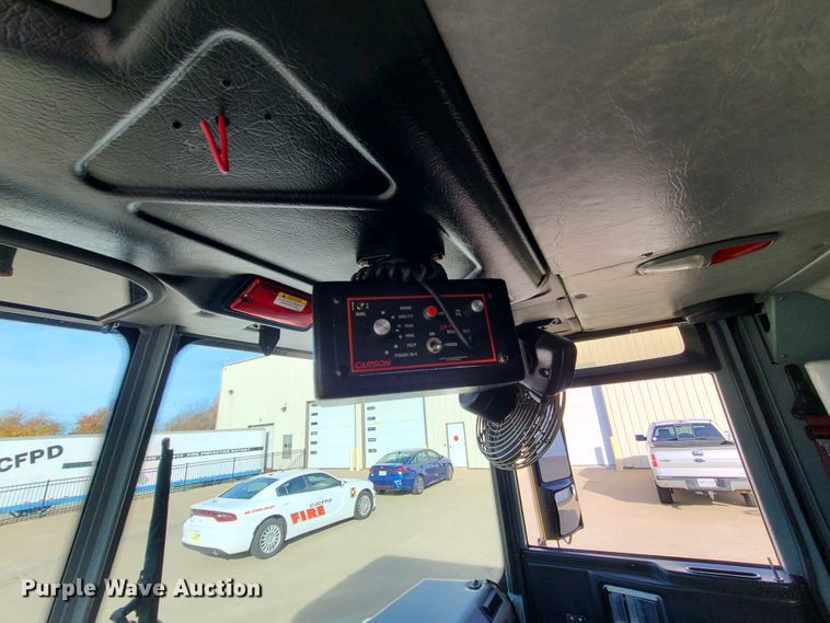 image for item DN5741 2007 Pierce Quantum  pumper fire truck