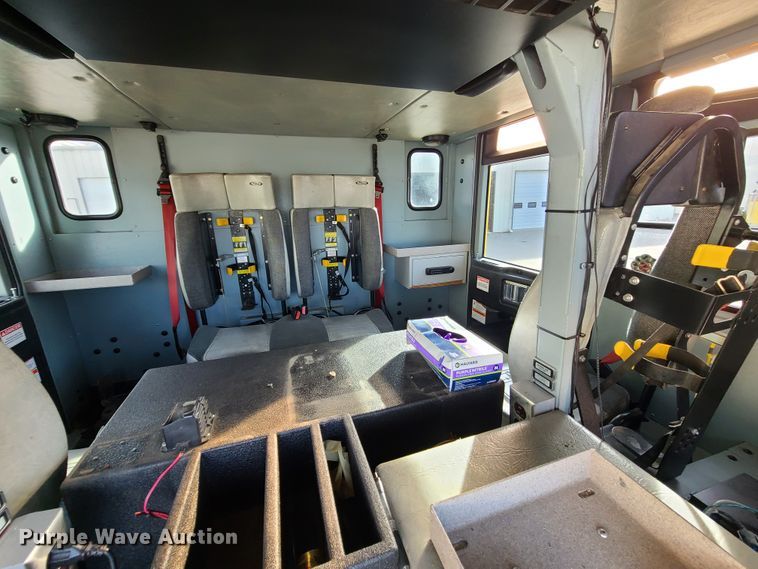 image for item DN5741 2007 Pierce Quantum  pumper fire truck