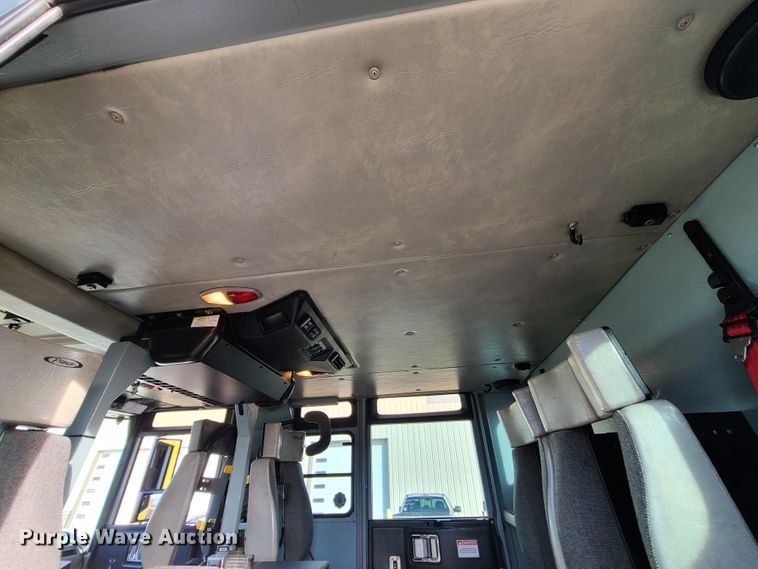 image for item DN5741 2007 Pierce Quantum  pumper fire truck