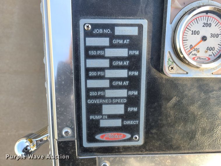 image for item DN5741 2007 Pierce Quantum  pumper fire truck