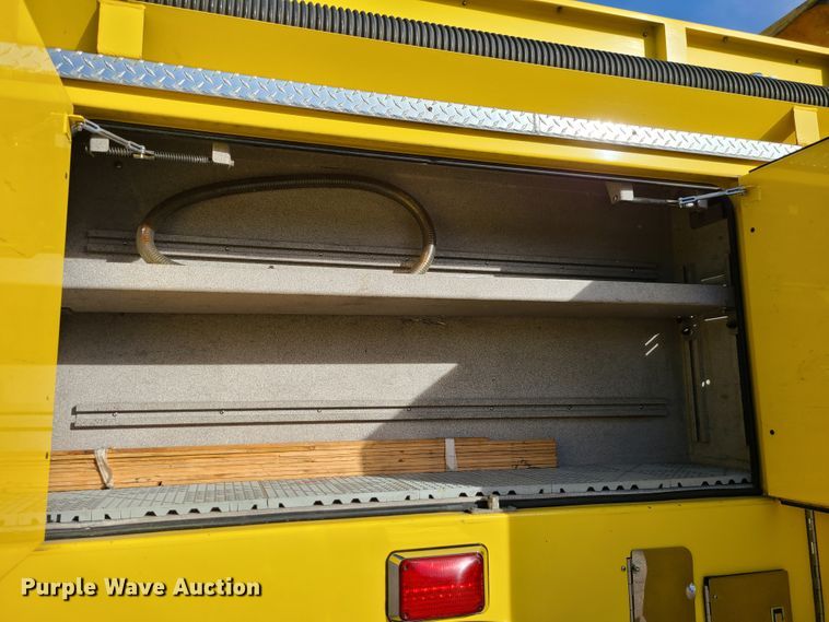 image for item DN5741 2007 Pierce Quantum  pumper fire truck