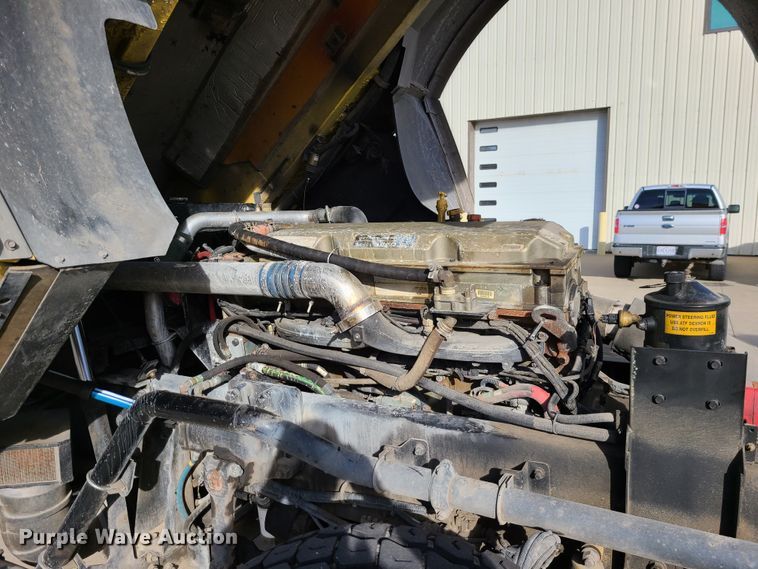 image for item DN5741 2007 Pierce Quantum  pumper fire truck