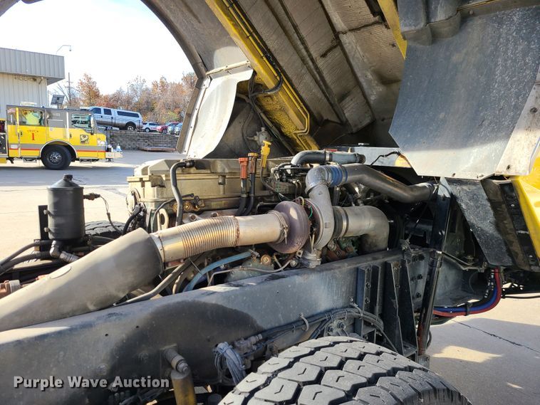 image for item DN5741 2007 Pierce Quantum  pumper fire truck