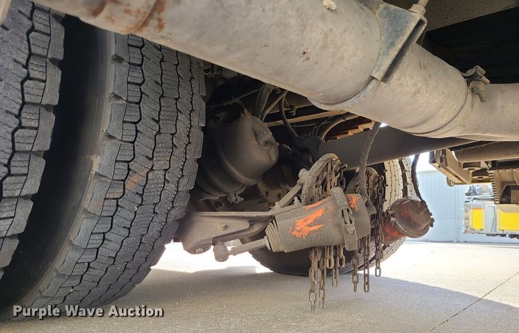 image for item DN5741 2007 Pierce Quantum  pumper fire truck