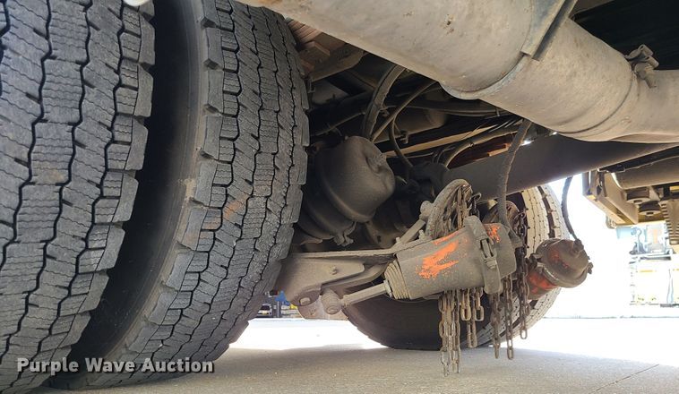 image for item DN5741 2007 Pierce Quantum  pumper fire truck