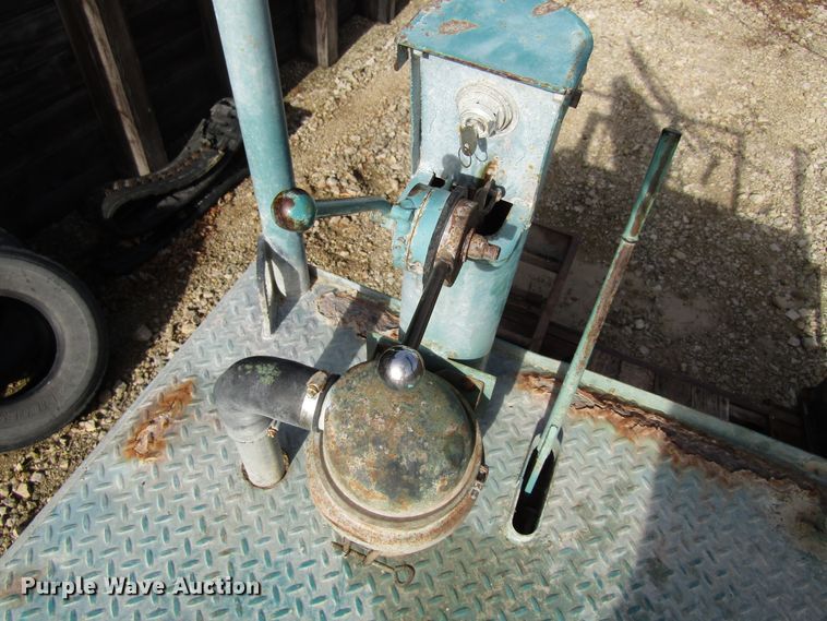 image for item EV9371 1966 Bowie  hydro-mulcher bed