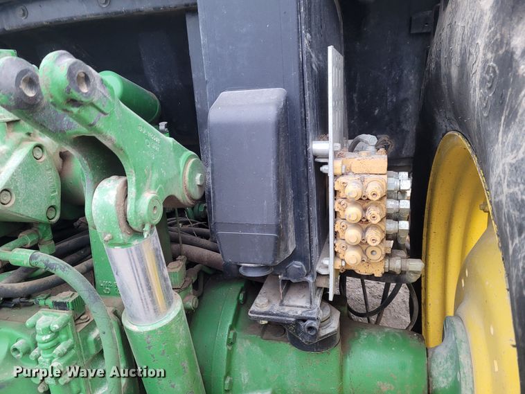 image for item FC9080 1998 John Deere 6410  tractor