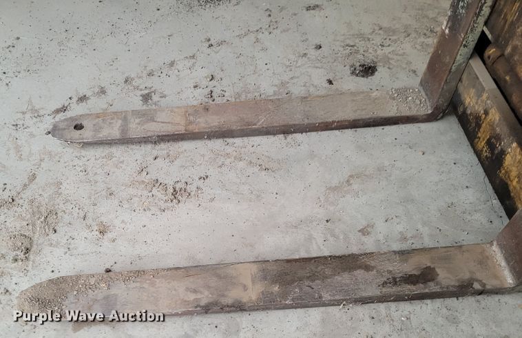 image for item FC9082 Yale  forklift