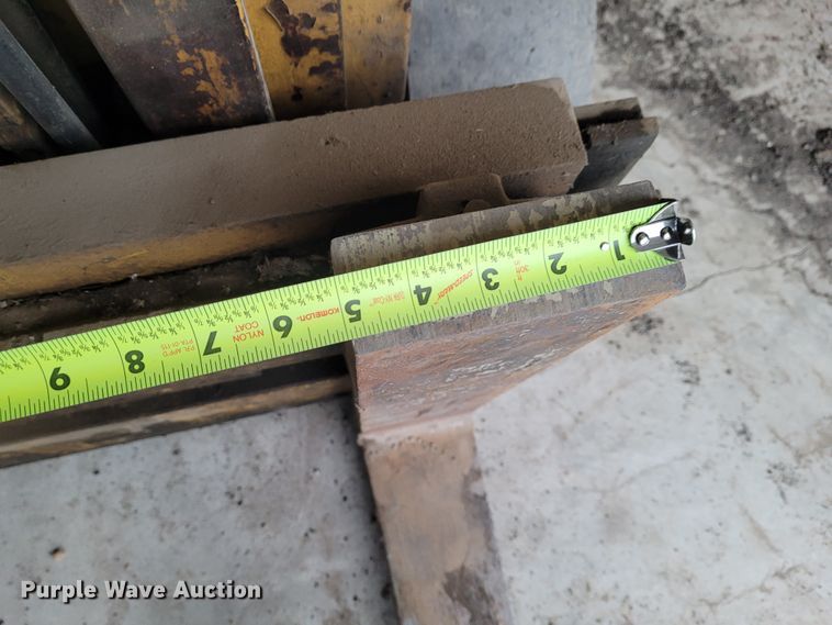 image for item FC9082 Yale  forklift