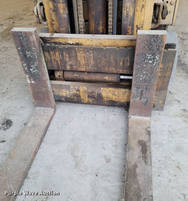 image for item FC9082 Yale  forklift