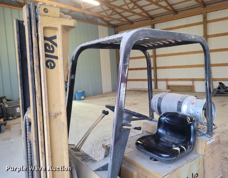image for item FC9082 Yale  forklift