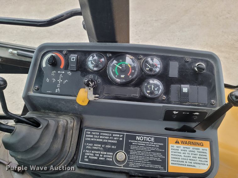 image for item FC9083 1998 Caterpillar 416C  backhoe