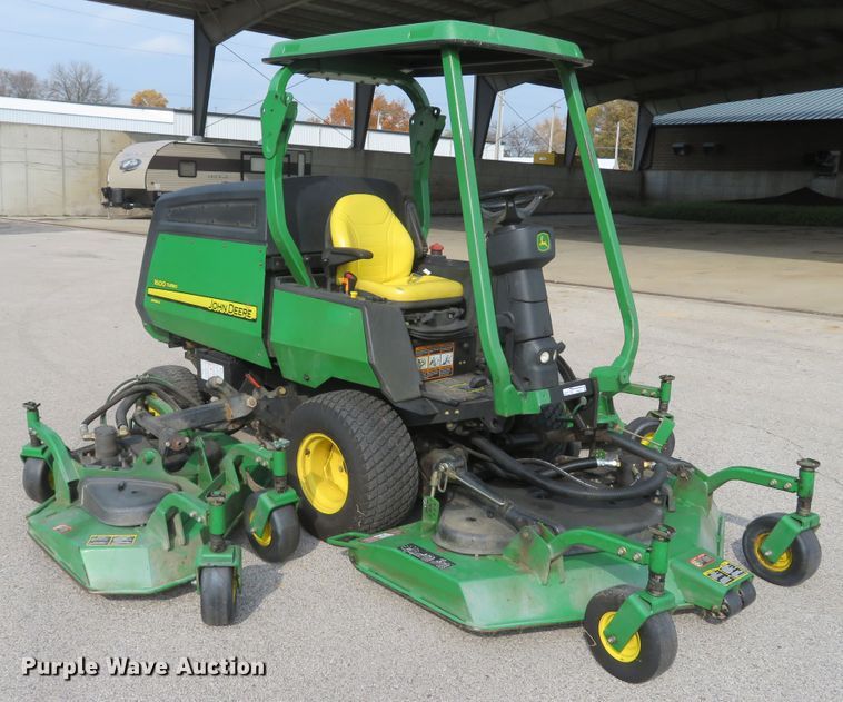 image for item FP9444 John Deere 1600 Series II  lawn mower