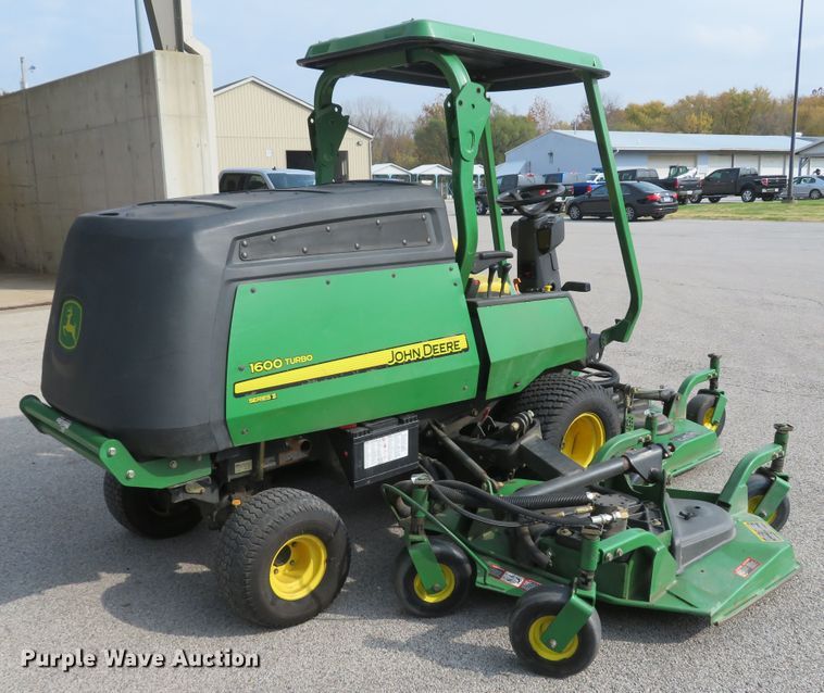 image for item FP9444 John Deere 1600 Series II  lawn mower