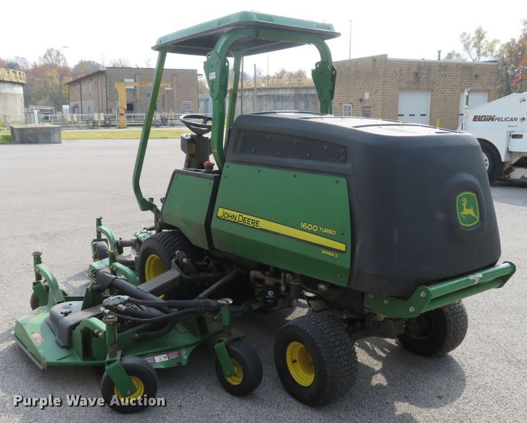image for item FP9444 John Deere 1600 Series II  lawn mower