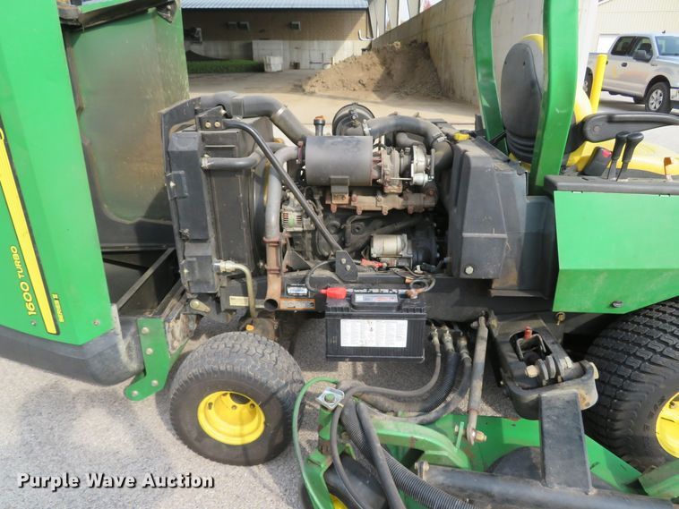 image for item FP9444 John Deere 1600 Series II  lawn mower