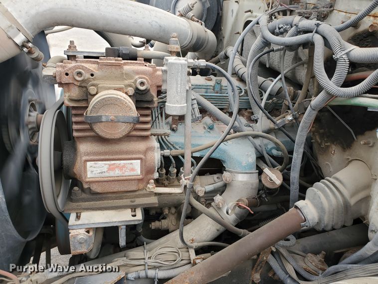 image for item GK9984 1992 International 4700  dump truck