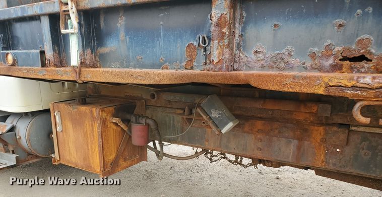 image for item GK9984 1992 International 4700  dump truck