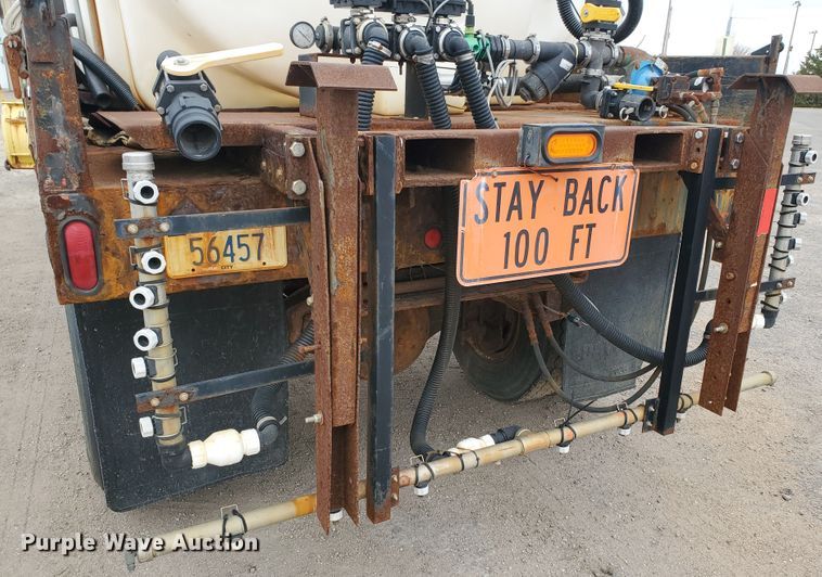 image for item GK9984 1992 International 4700  dump truck