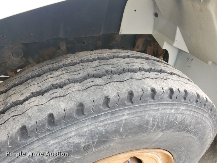 image for item GK9984 1992 International 4700  dump truck