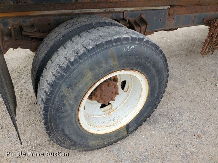 image for item GK9984 1992 International 4700  dump truck