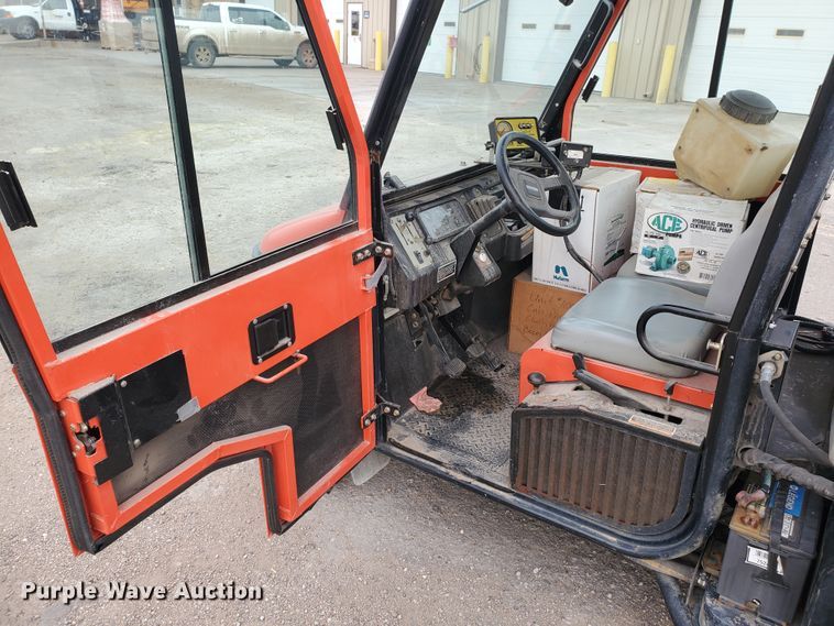 image for item GK9986 2005 Cushman Truckster  utility vehicle