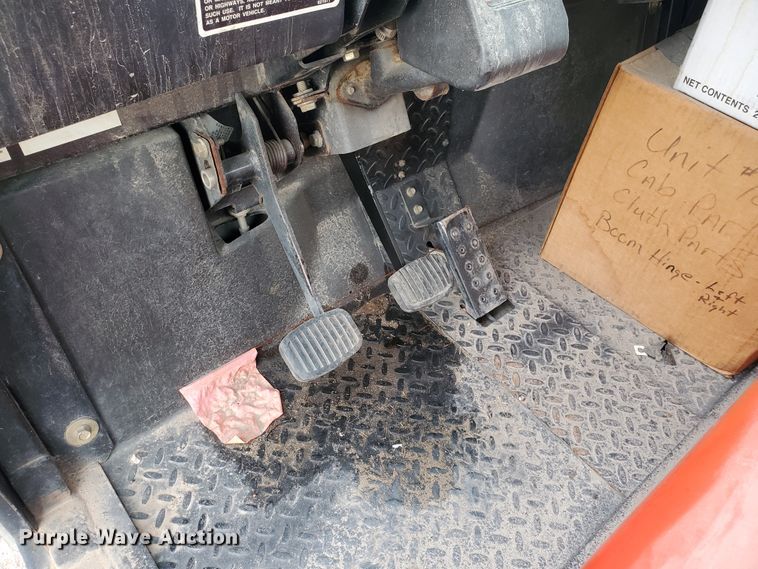 image for item GK9986 2005 Cushman Truckster  utility vehicle