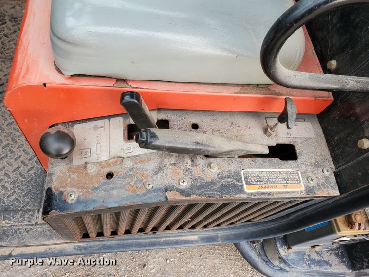 image for item GK9986 2005 Cushman Truckster  utility vehicle