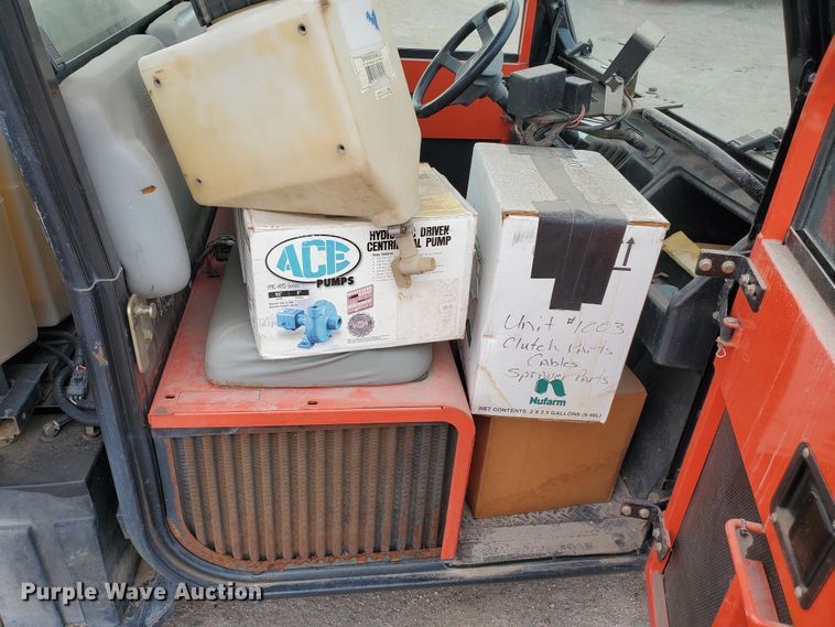 image for item GK9986 2005 Cushman Truckster  utility vehicle