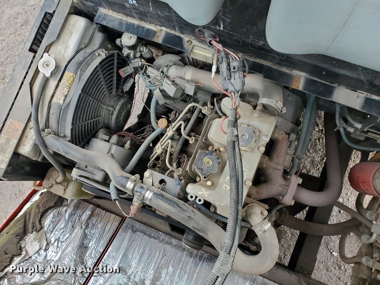 image for item GK9986 2005 Cushman Truckster  utility vehicle