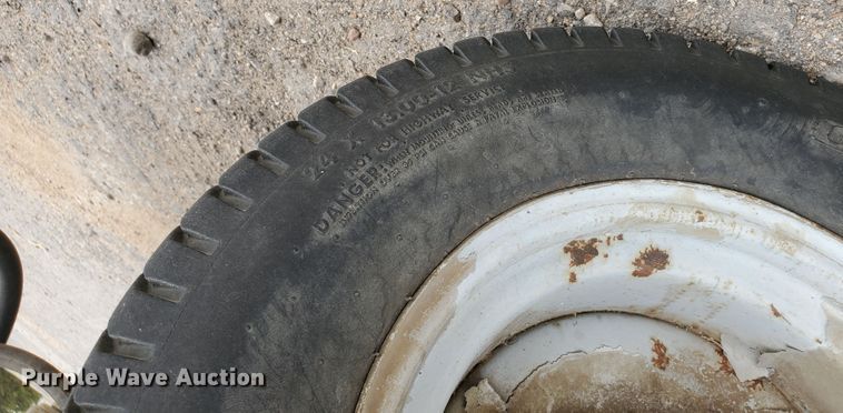 image for item GK9986 2005 Cushman Truckster  utility vehicle