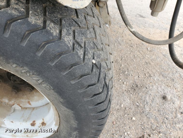 image for item GK9986 2005 Cushman Truckster  utility vehicle