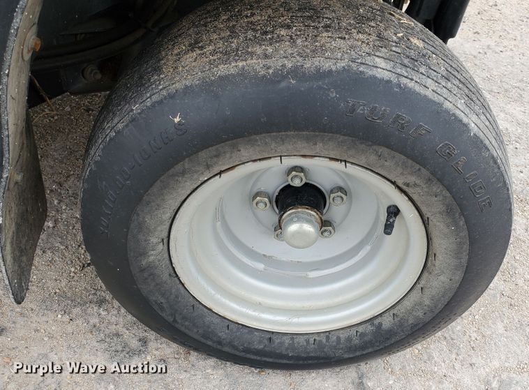 image for item GK9986 2005 Cushman Truckster  utility vehicle