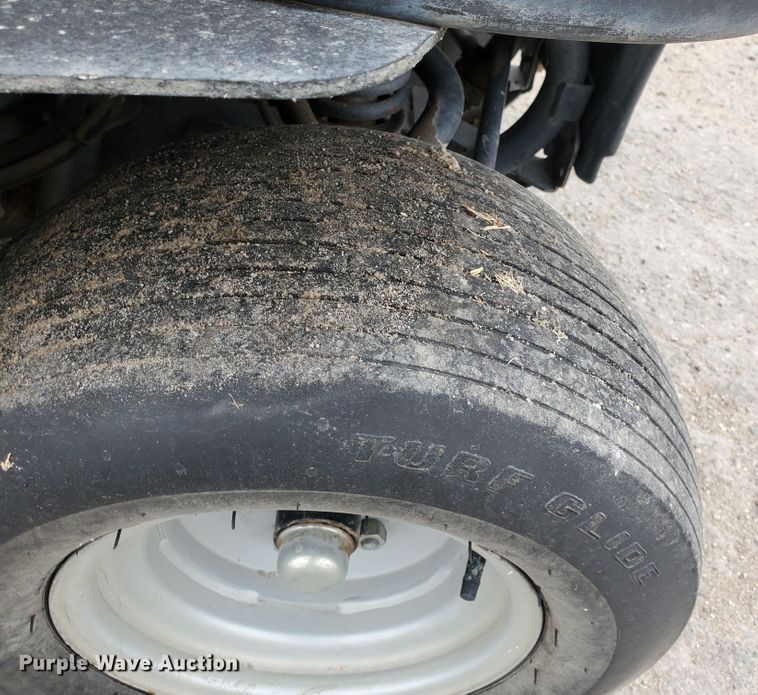 image for item GK9986 2005 Cushman Truckster  utility vehicle