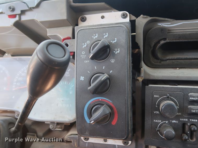 image for item GS9819 2000 Dodge Ram 1500  Club Cab pickup truck