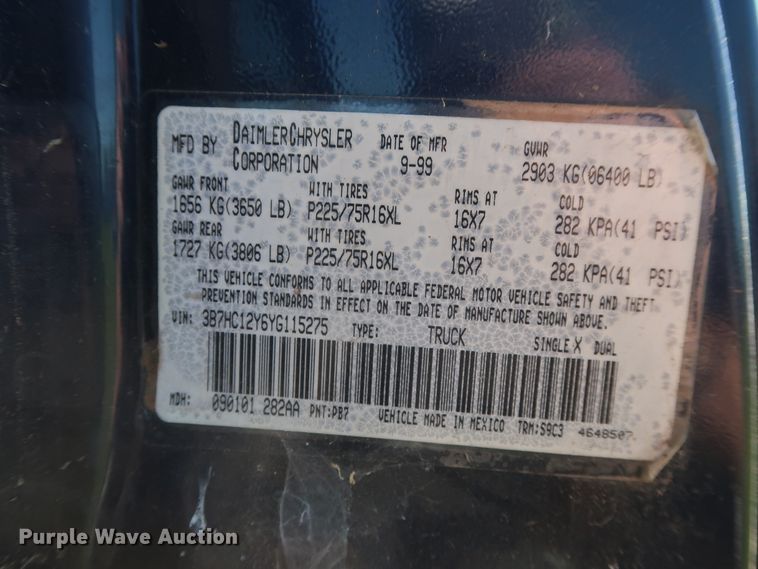 image for item GS9819 2000 Dodge Ram 1500  Club Cab pickup truck