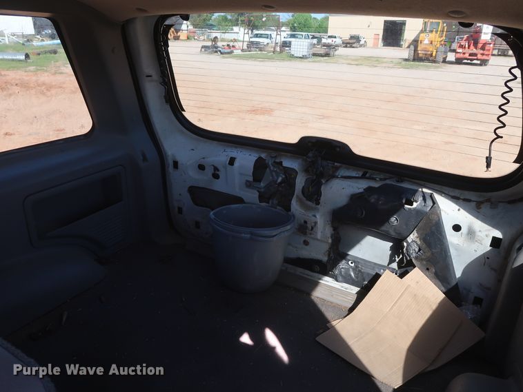 image for item GS9832 1999 Ford Explorer XLT  SUV