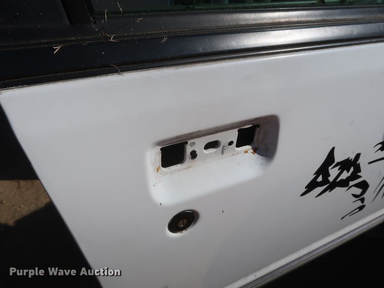 image for item GS9832 1999 Ford Explorer XLT  SUV