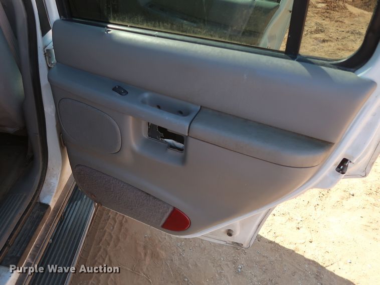 image for item GS9832 1999 Ford Explorer XLT  SUV