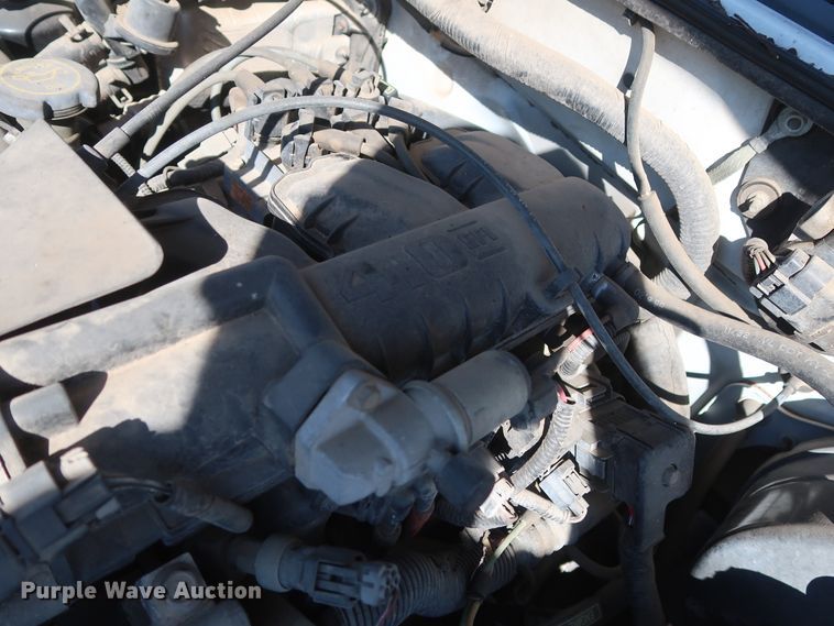 image for item GS9832 1999 Ford Explorer XLT  SUV